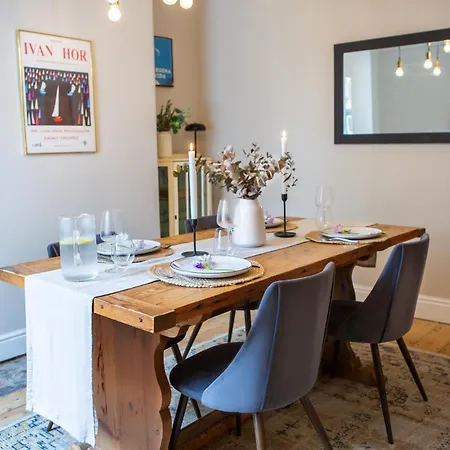 The Mount Street Townhouse *