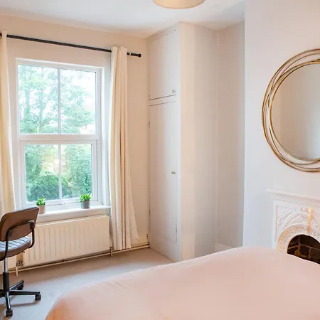 The Mount Street Townhouse *