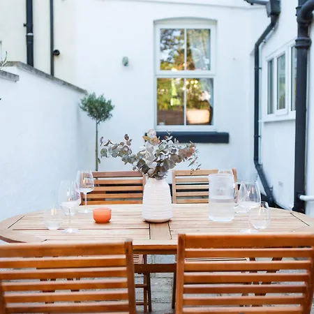 The Mount Street Townhouse *